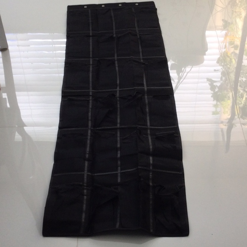 Black  Over the Door Shoe Organizer holds 24 pars of shoes NWOT